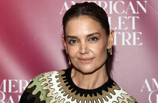 Katie Holmes' Husband, Age, Height, Weight, Net Worth, Career, And More