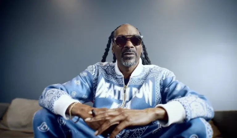 Snoop Dogg Age, Height, Weight, Net Worth, Career And Full Bio Snoop Dogg Age, Height, Weight, Net Worth, Career And Full Bio